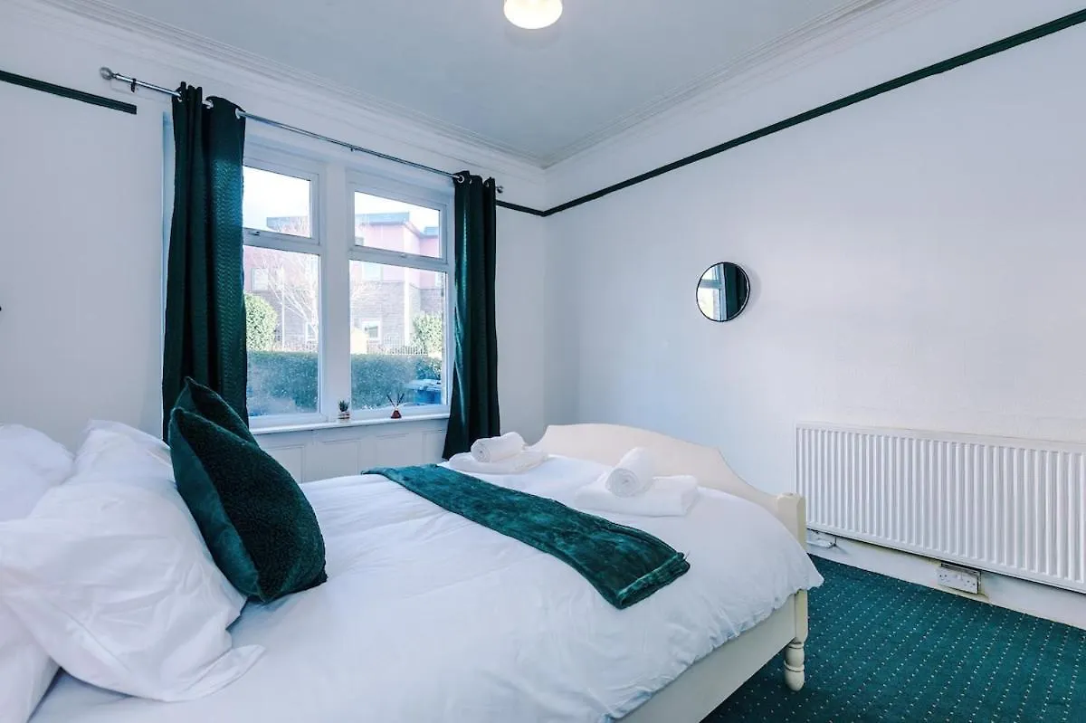 Apartament Chic Victorian 2-Bed Duplex Flat - Free Parking Bradford  Bradford (West Yorkshire)