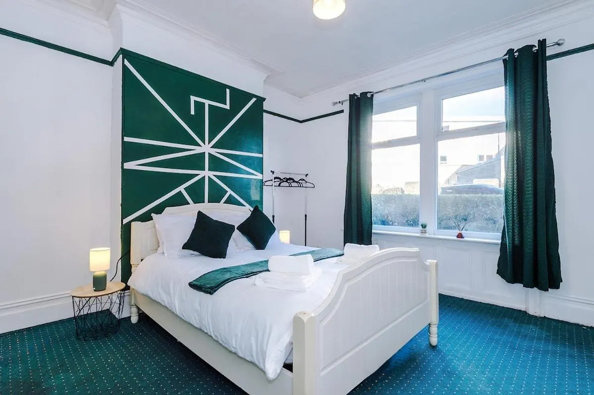Apartament Chic Victorian 2-Bed Duplex Flat - Free Parking Bradford  Wielka Brytania